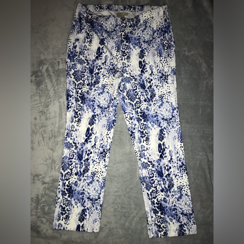 EUC! Fabulously Slimming by Chico's Leggings size 1